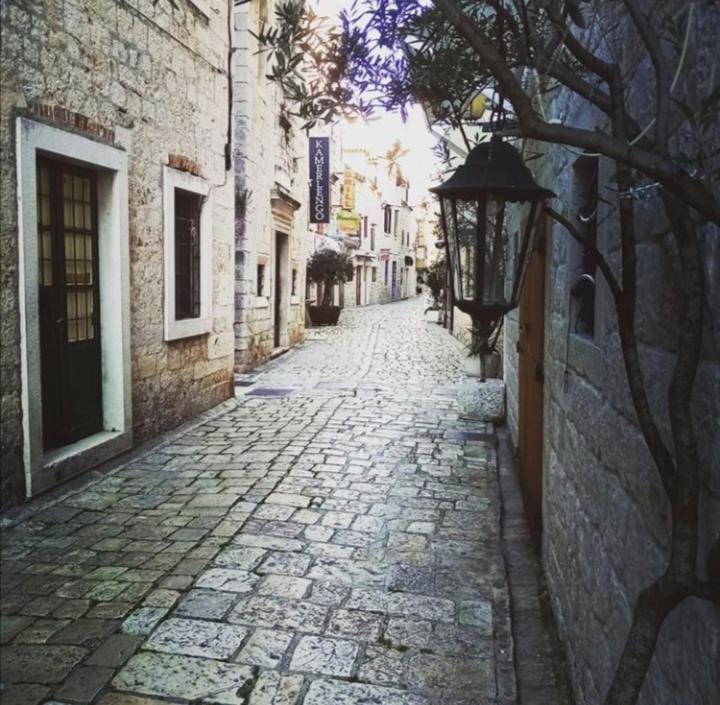 Towerhousesasso Trogir Exterior foto