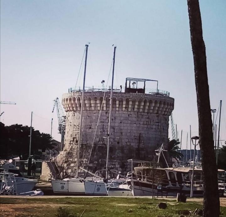 Towerhousesasso Trogir Exterior foto