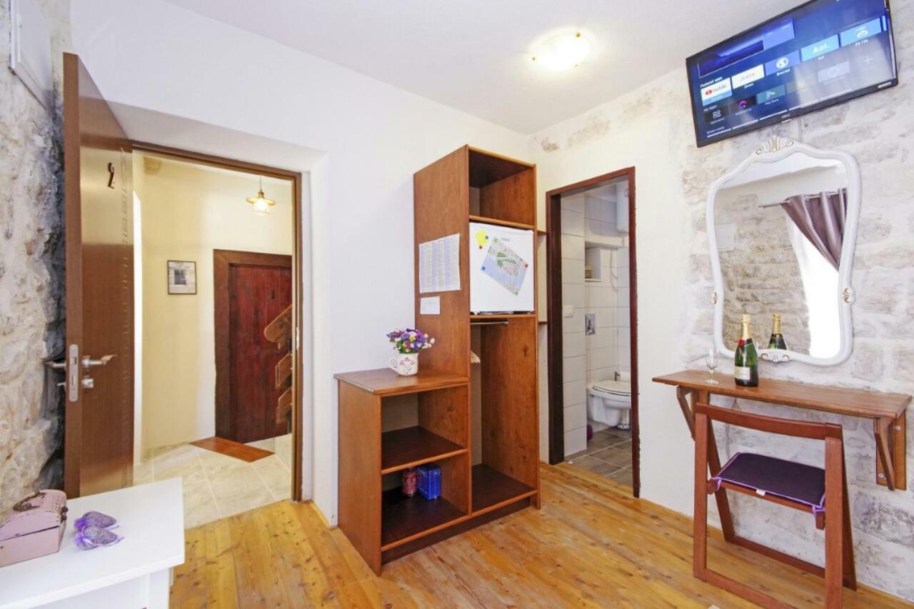 Towerhousesasso Trogir Exterior foto